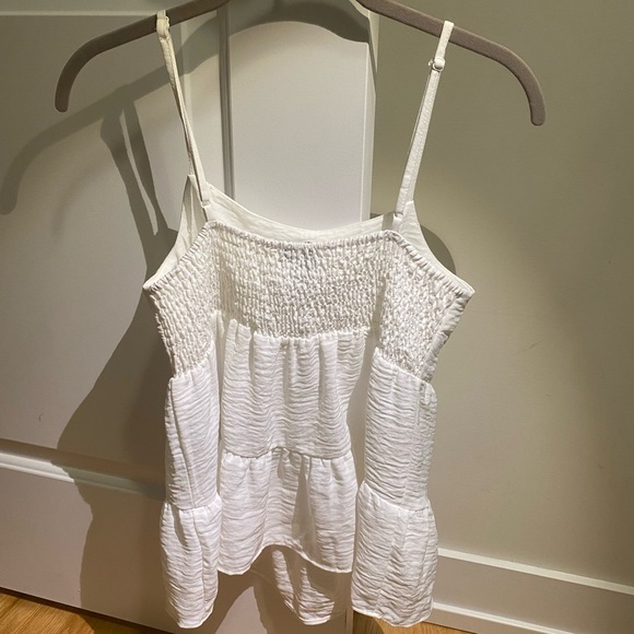 Elegant White Tank Top - Picture 2 of 2